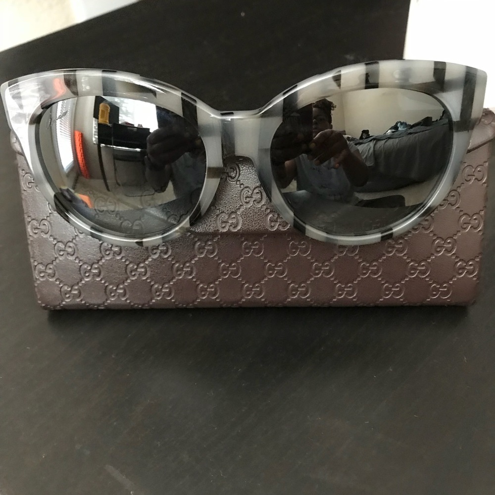 🔥🔥Authentic Sexy Gucci Sunglasses🔥🔥